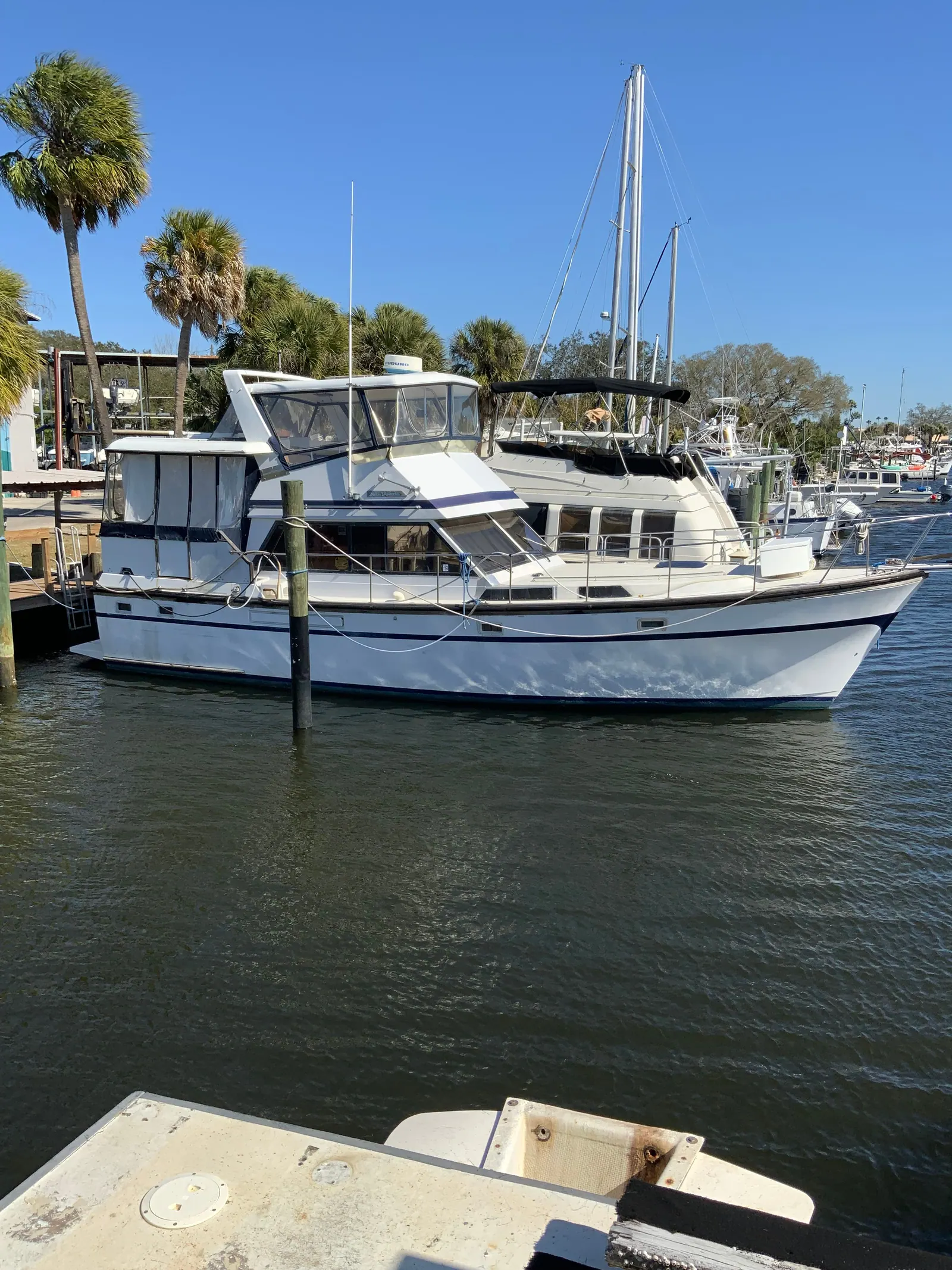1987 President 41 Double Cabin Motor Yacht photo 2