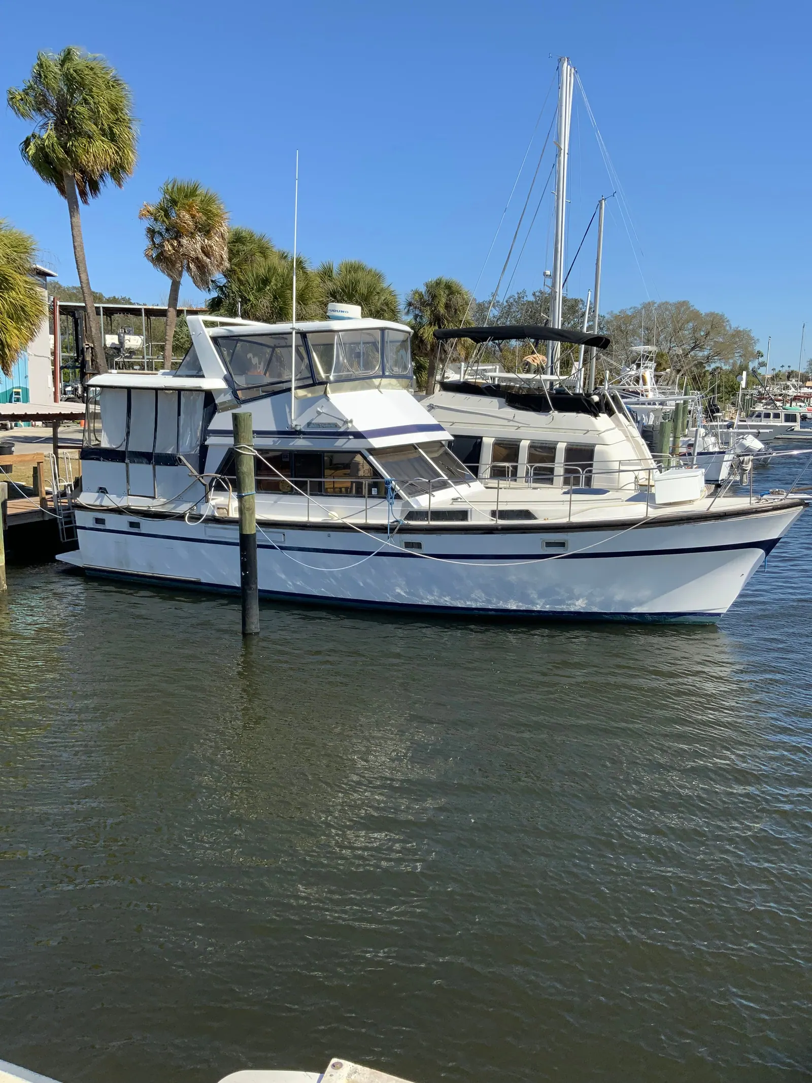 1987 President 41 Double Cabin Motor Yacht photo 3