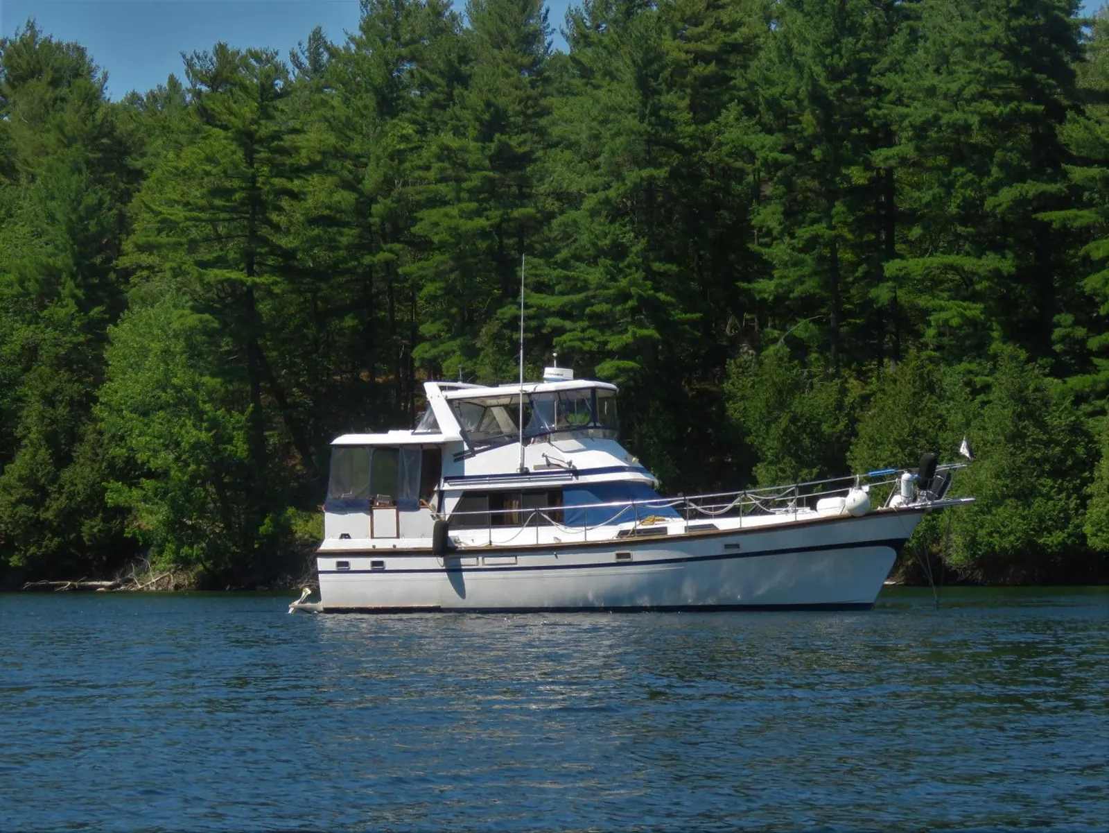 1987 President 41 Double Cabin Motor Yacht photo 4