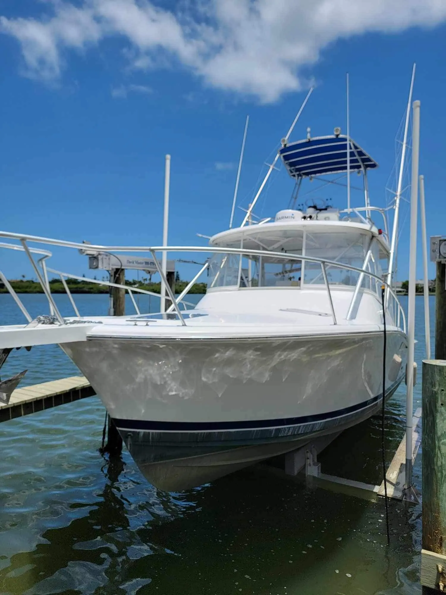 1997 Luhrs 32 Open photo 1