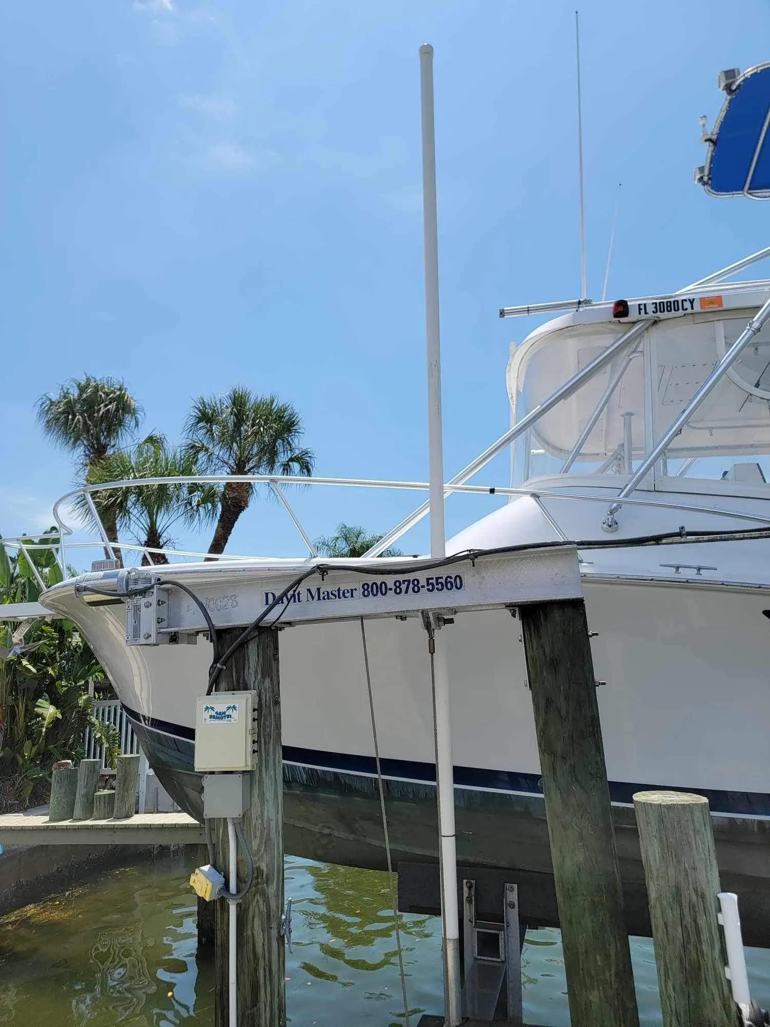 1997 Luhrs 32 Open photo 5