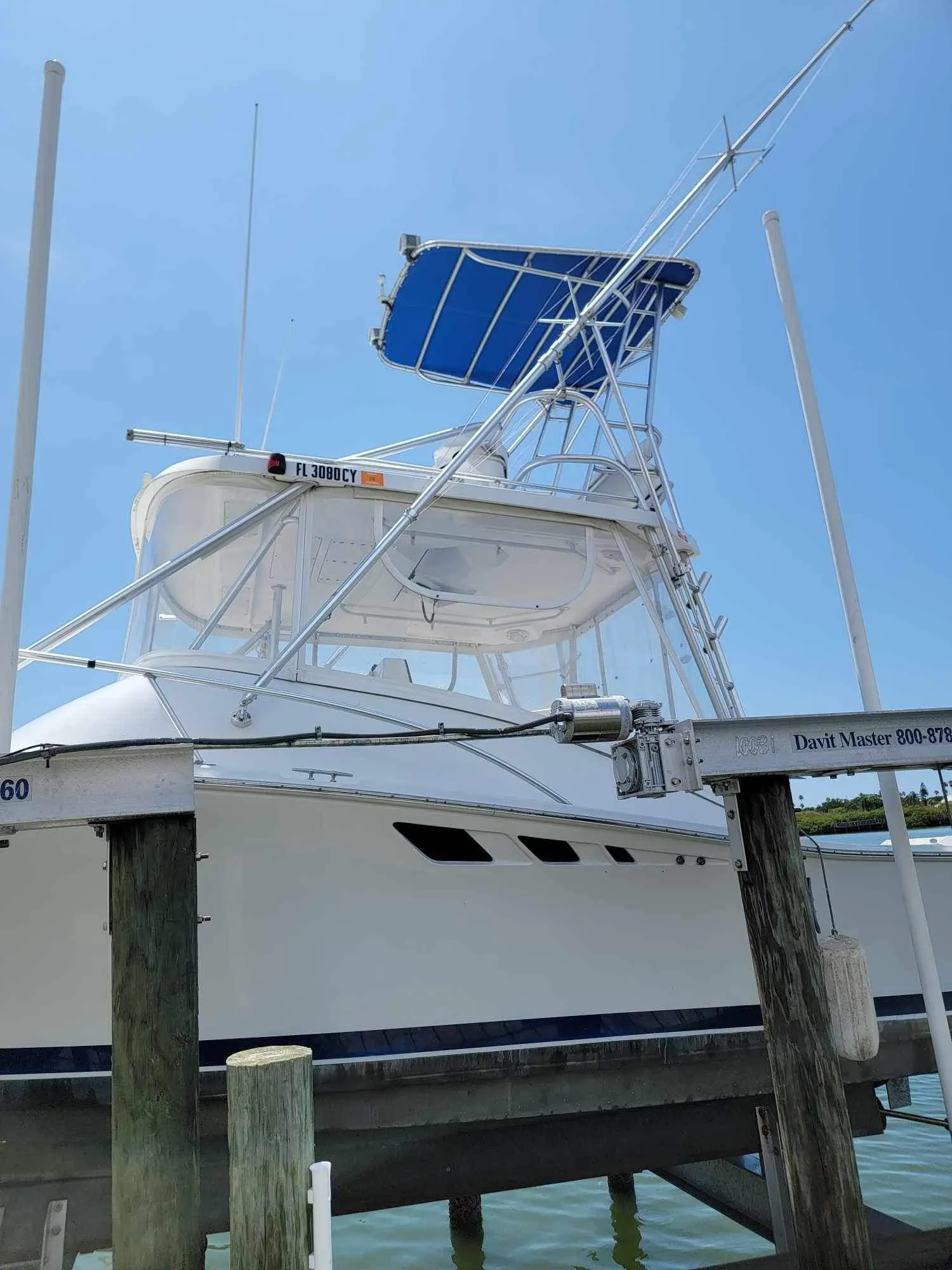1997 Luhrs 32 Open photo 6