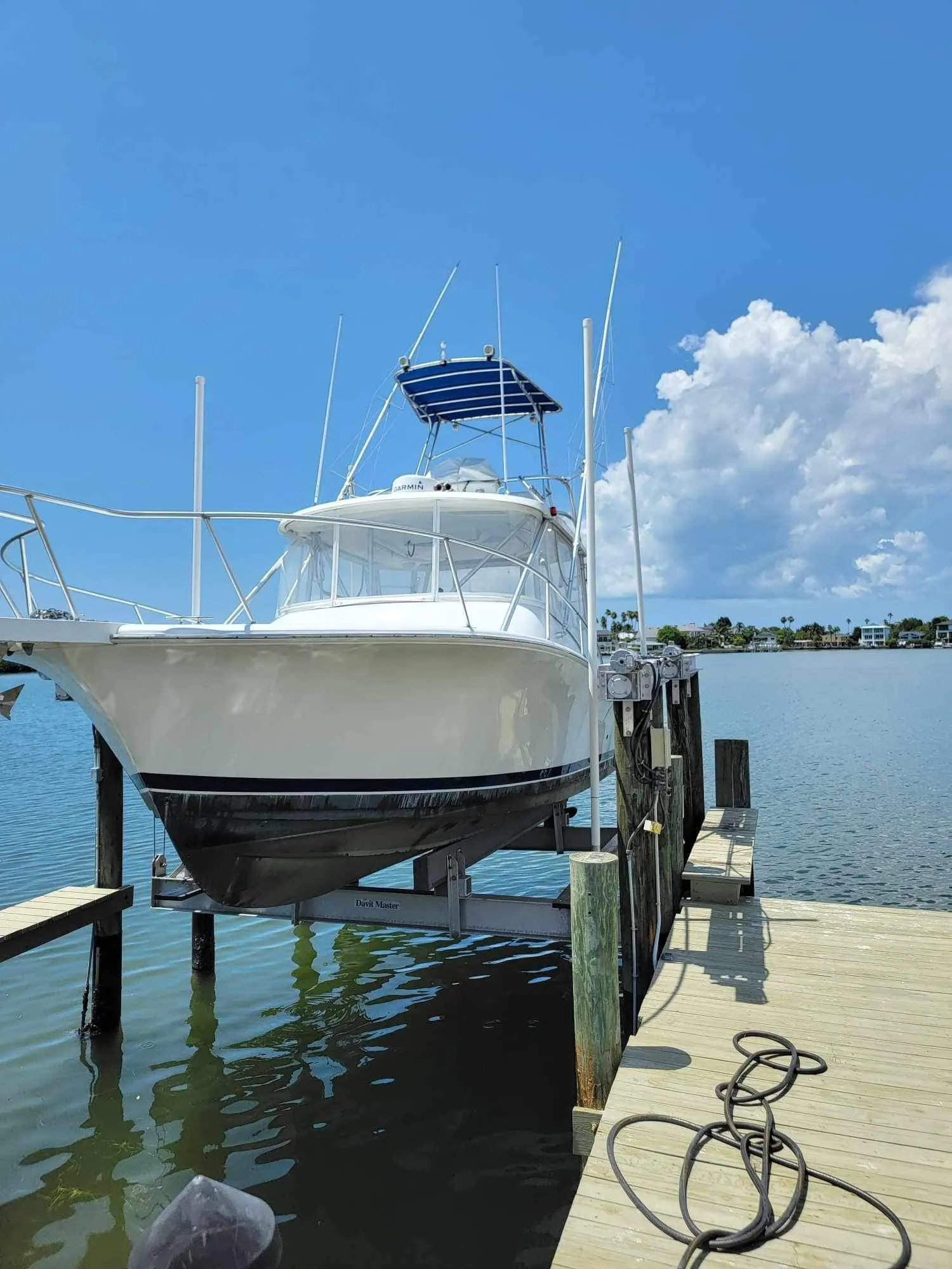 1997 Luhrs 32 Open photo 12