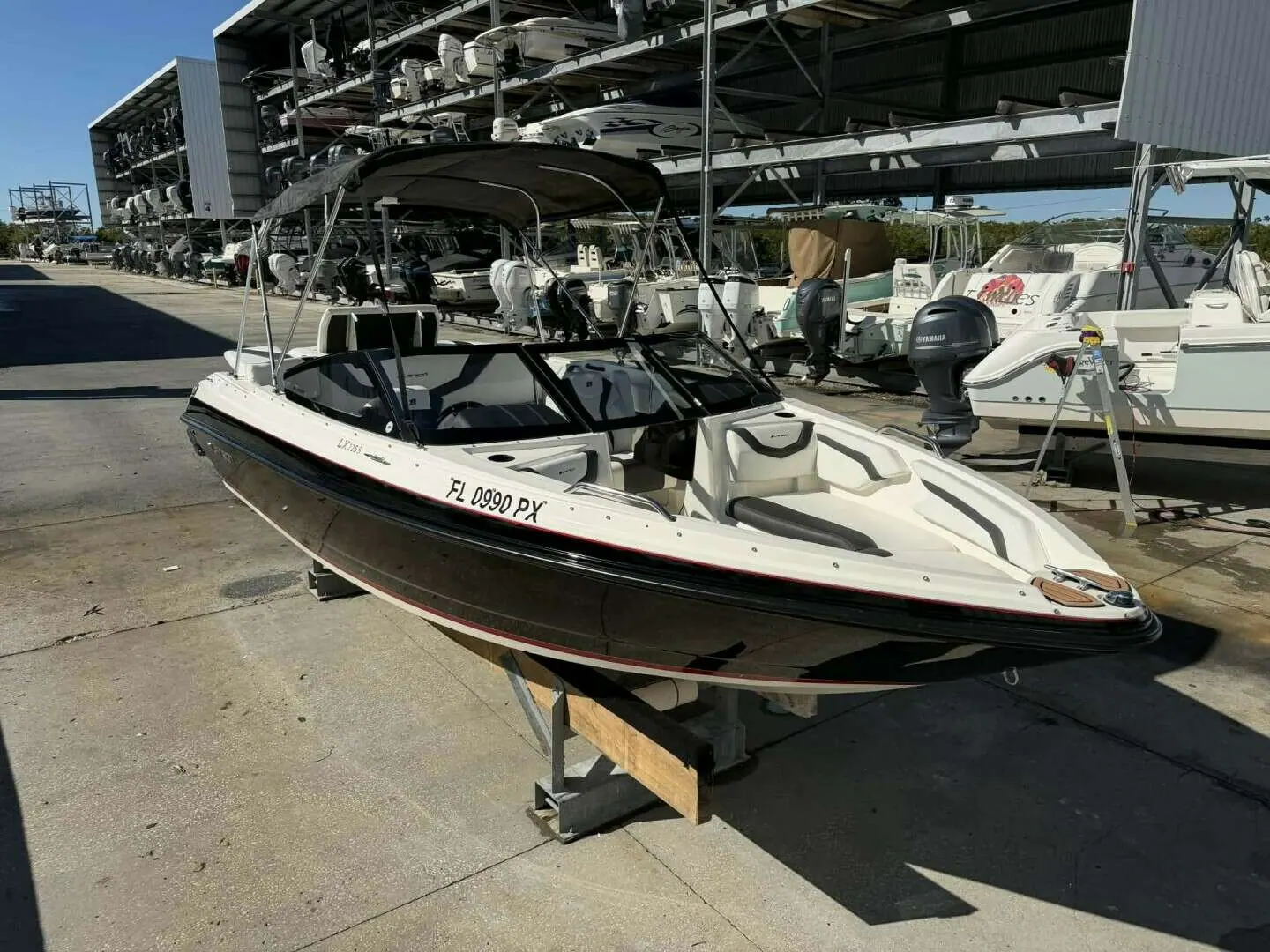 2015 Larson 225S IO photo 1