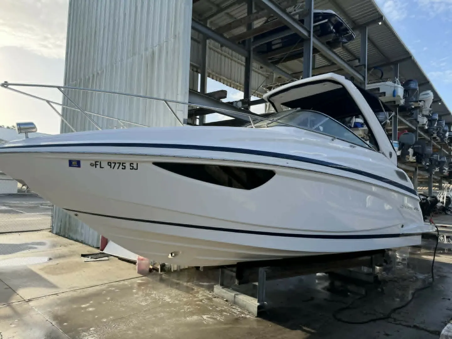 2016 Regal 28 Express photo 1