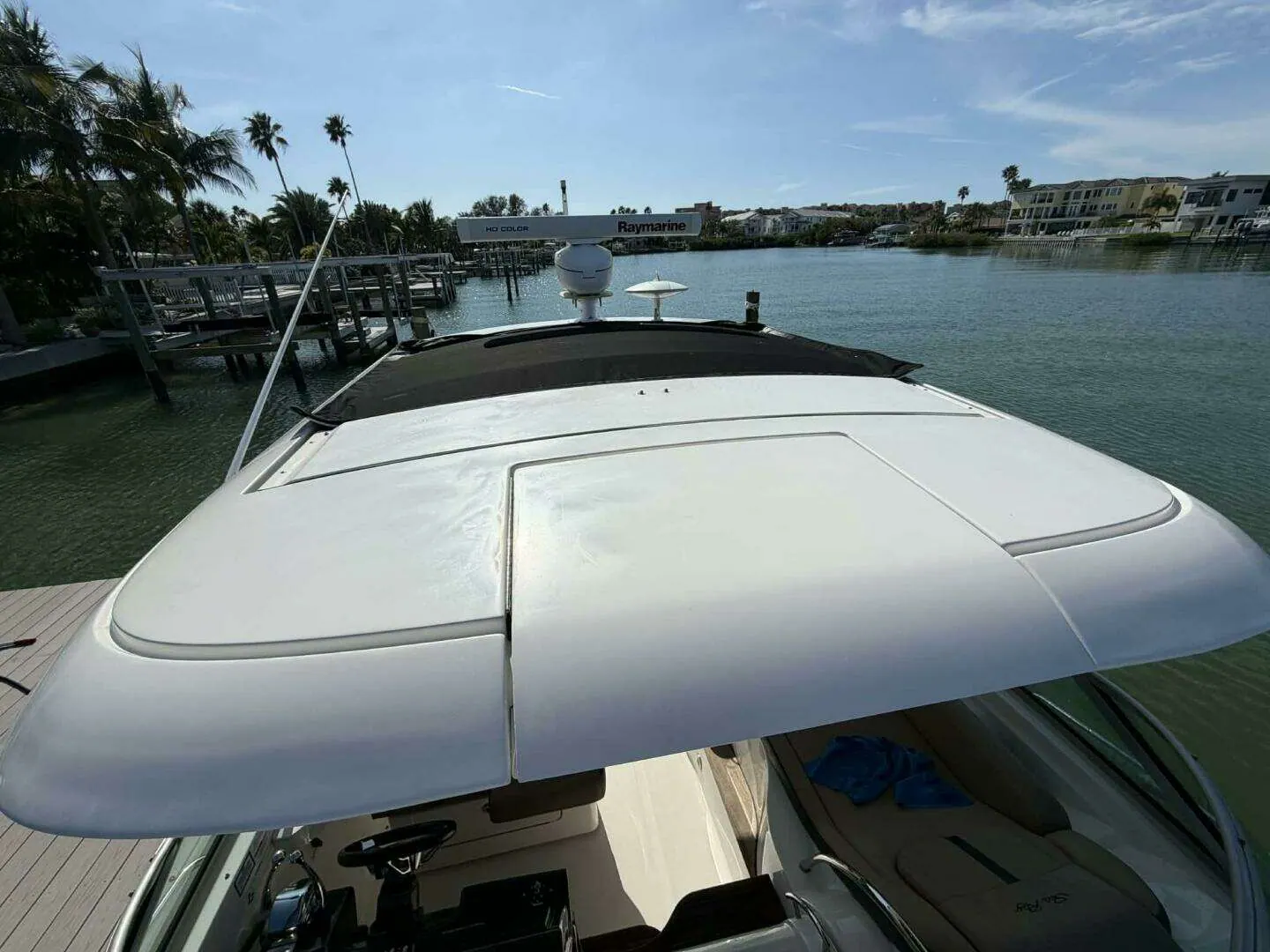 2016 Sea Ray 350 Sundancer photo 5