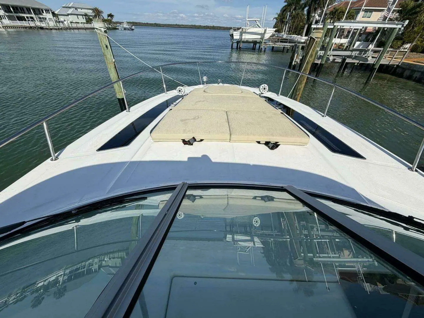 2016 Sea Ray 350 Sundancer photo 6