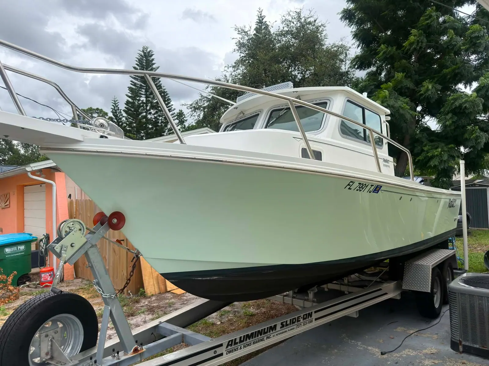 2022 Parker 2320 SC (Sport Cabin) photo 2