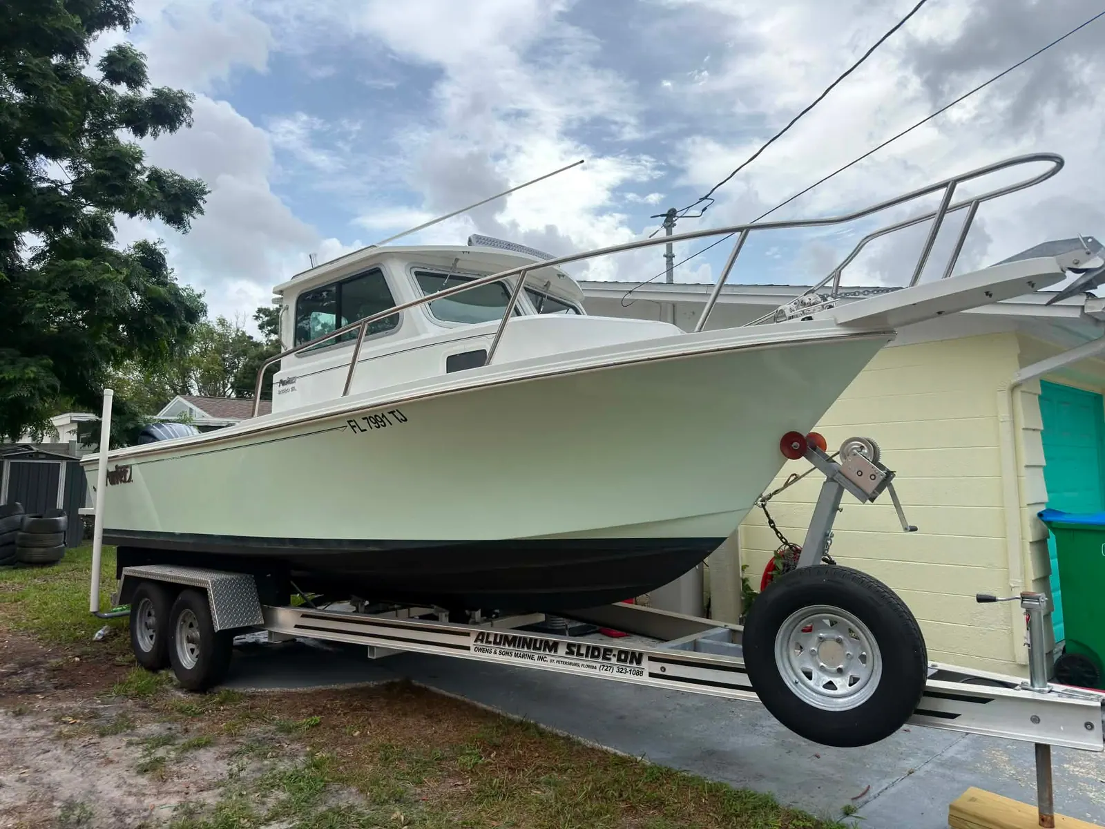 2022 Parker 2320 SC (Sport Cabin) photo 4