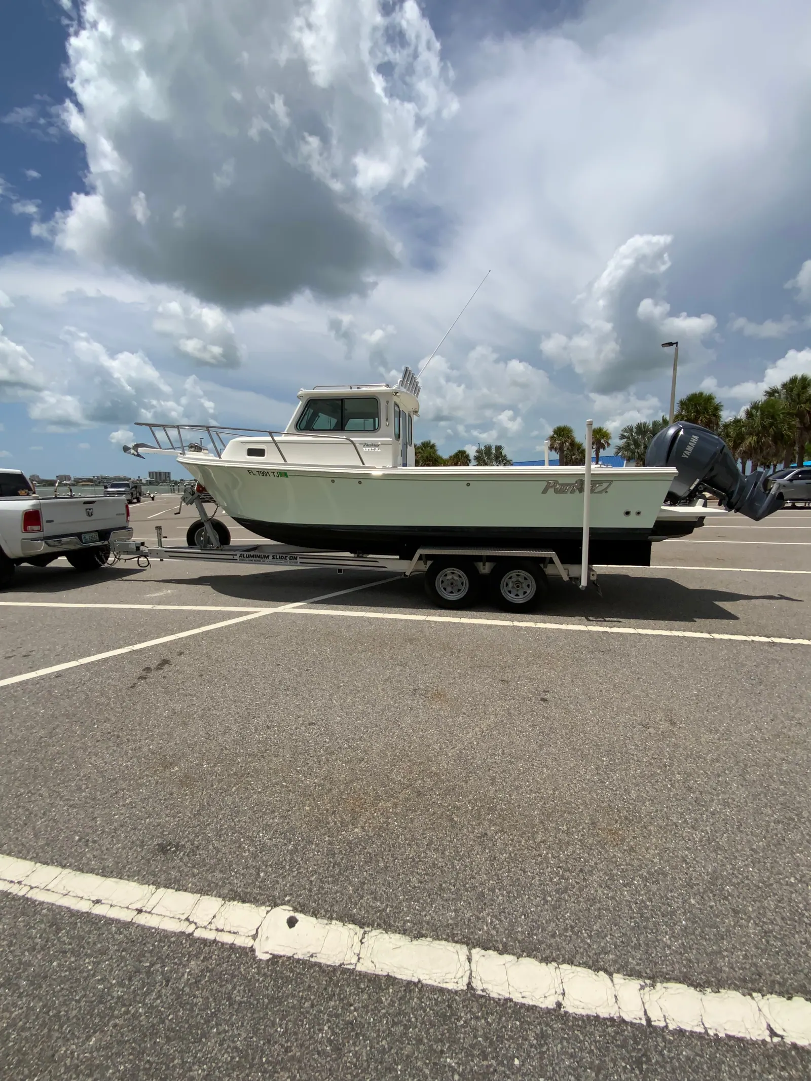 2022 Parker 2320 SC (Sport Cabin) photo 8